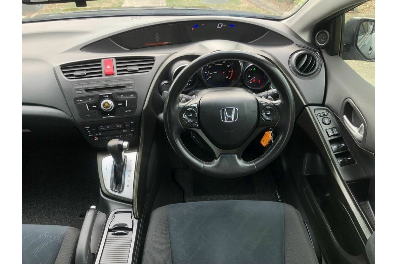 
								Honda Civic VTi-S 9th Gen (2013) full									