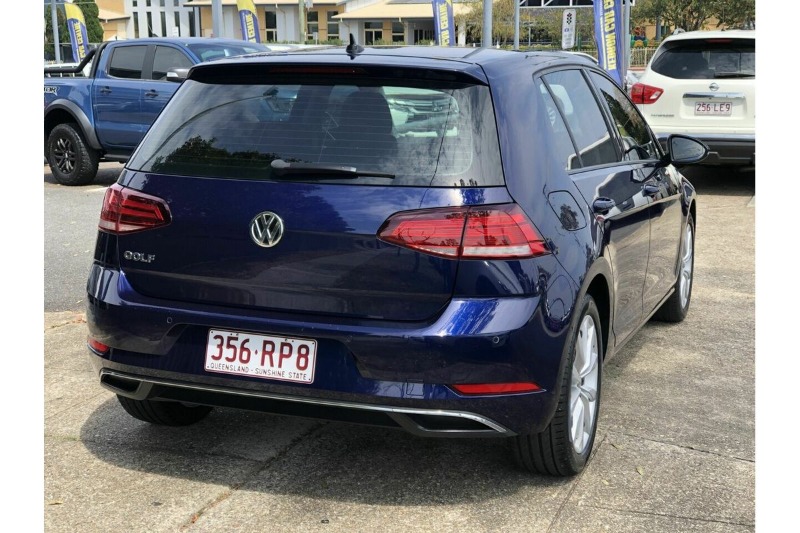 
								Volkswagen Golf 110TSI Comfortline 7.5 (2017) full									