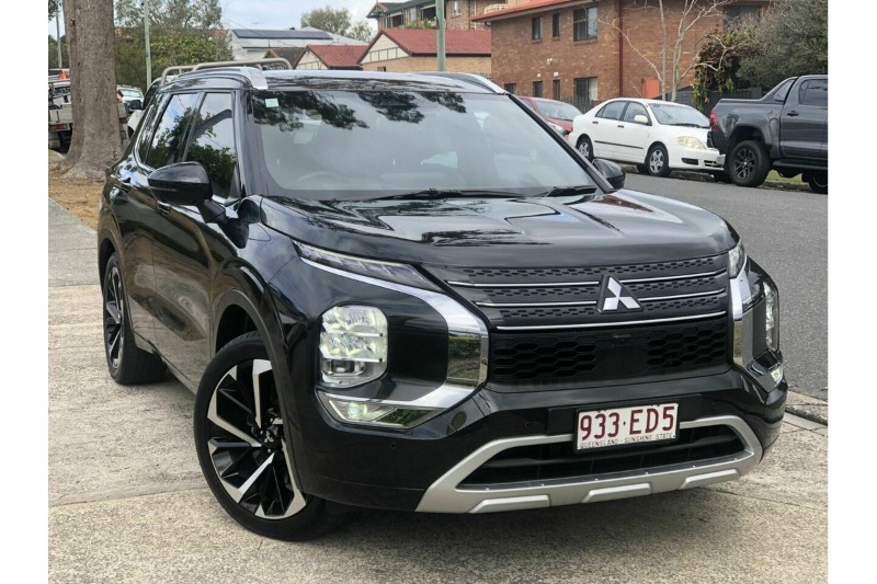 
								Mitsubishi Outlander Exceed Tourer ZM (2022) full									