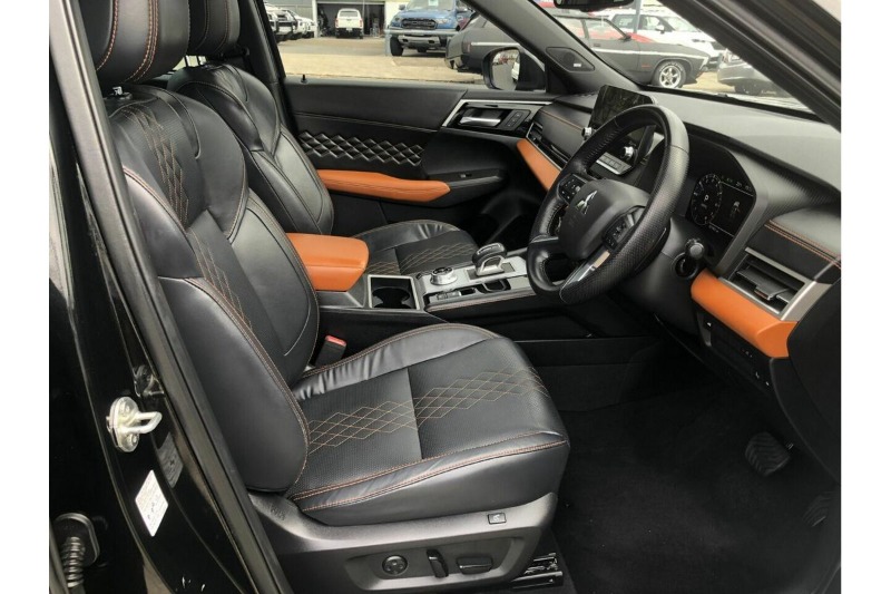 
								Mitsubishi Outlander Exceed Tourer ZM (2022) full									