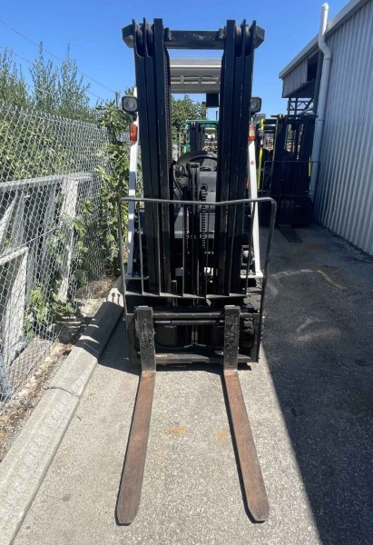 
								Nissan 1800kg LPG forklift with 4750mm 3 stage mast & sideshift full									