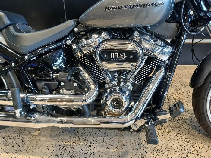 
								Harley-Davidson Breakout 114 (FXBRS) Softail full									