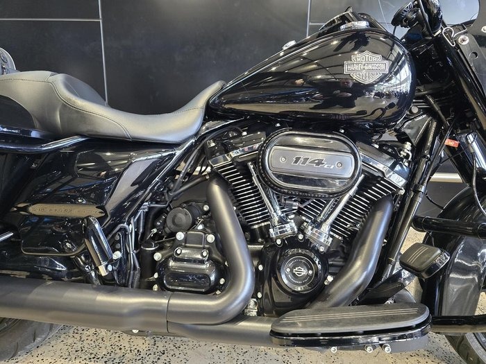 
								Harley-Davidson Road King Special 114 (FLHRXS) Touring full									