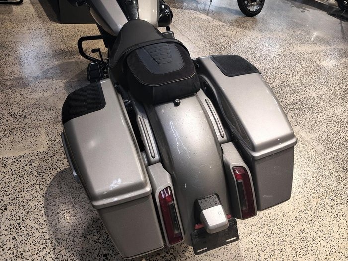 
								Harley-Davidson CVO Road Glide 121 (FLTRXSE) Touring full									