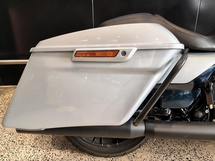 
								Harley-Davidson Road Glide Special 114 (FLTRXS) Touring full									