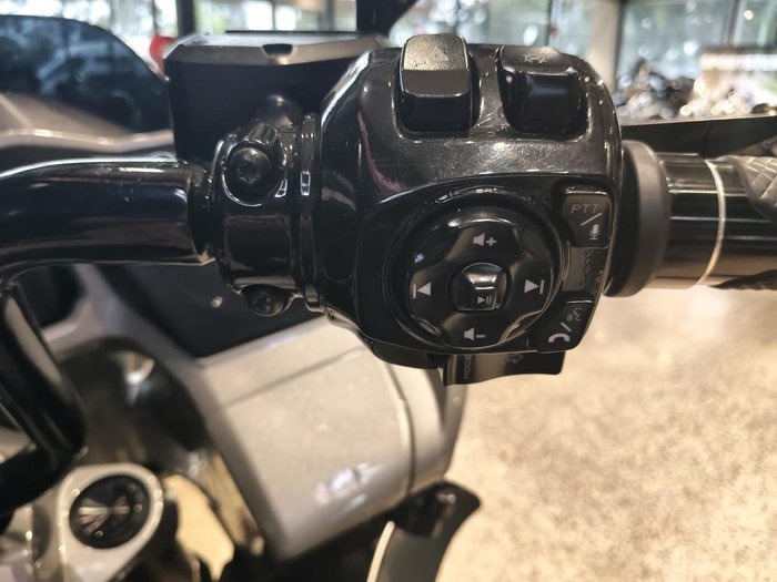
								Harley-Davidson CVO Road Glide 121 (FLTRXSE) Touring full									