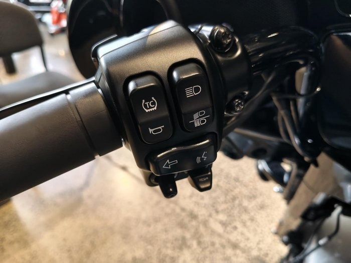 
								Harley-Davidson Ultra Limited 114 (FLHTK) Touring full									