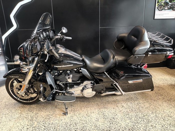 
								Harley-Davidson Ultra Limited 114 (FLHTK) Touring full									