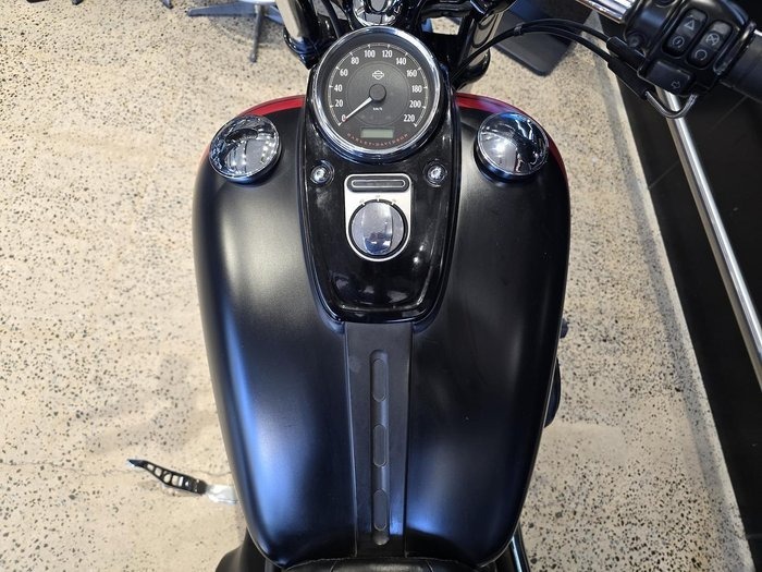 
								Harley-Davidson Dyna Fat Bob 103 (FXDF) Dyna full									