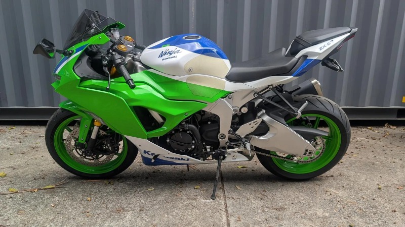 
								2024 Kawasaki 636CC NINJA ZX-6R (636) KRT EDITION SPORTS full									