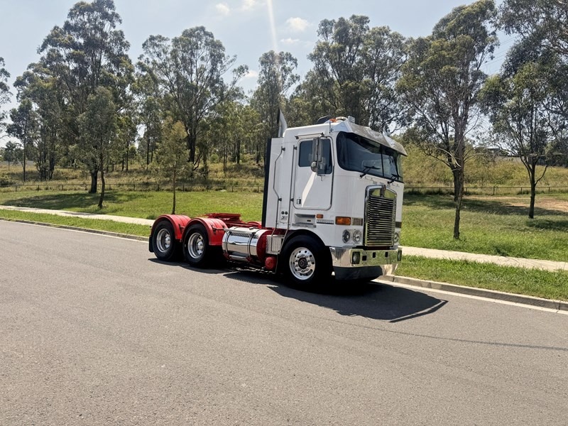 
								2010 Kenworth K108 full									