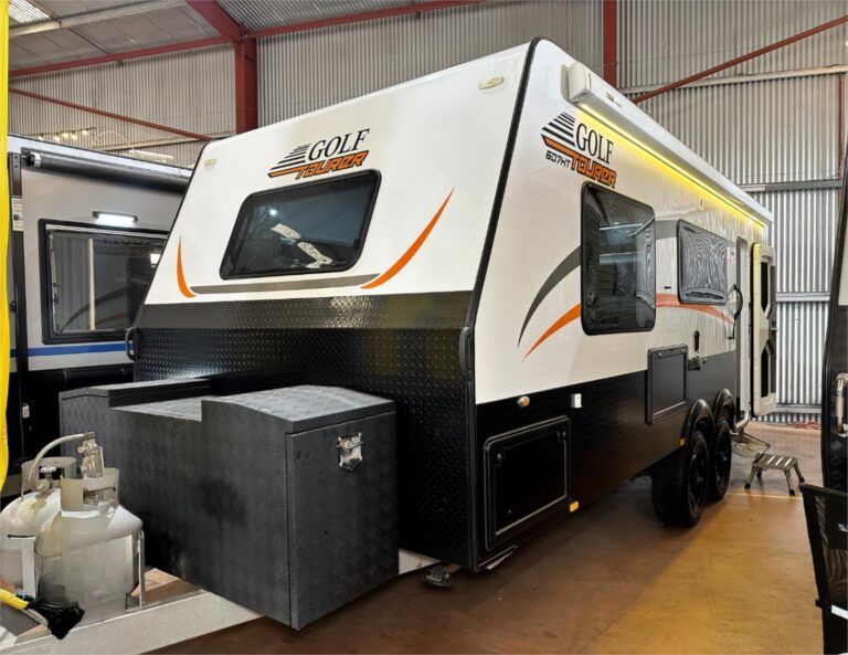 2022 Golf Tourer 607HT 20 Footer