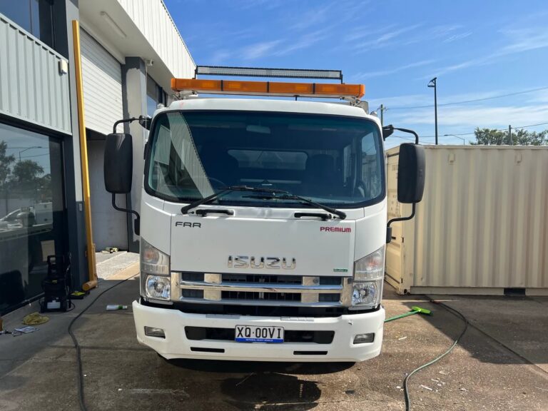 2014 Isuzu FRR 600