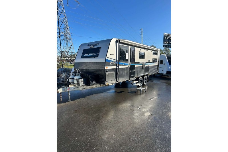 
								2022 Paramount Tuff Mudda full									