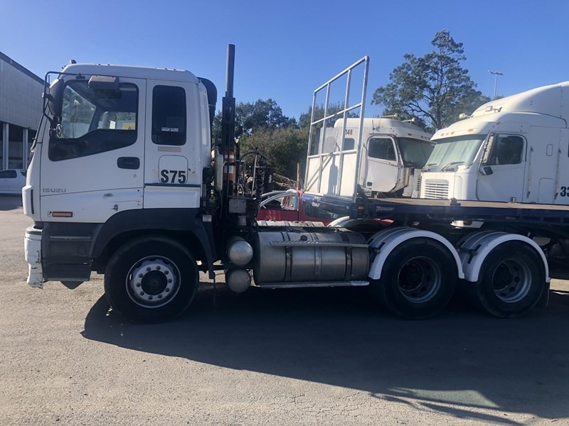 
								2006 Isuzu Giga full									