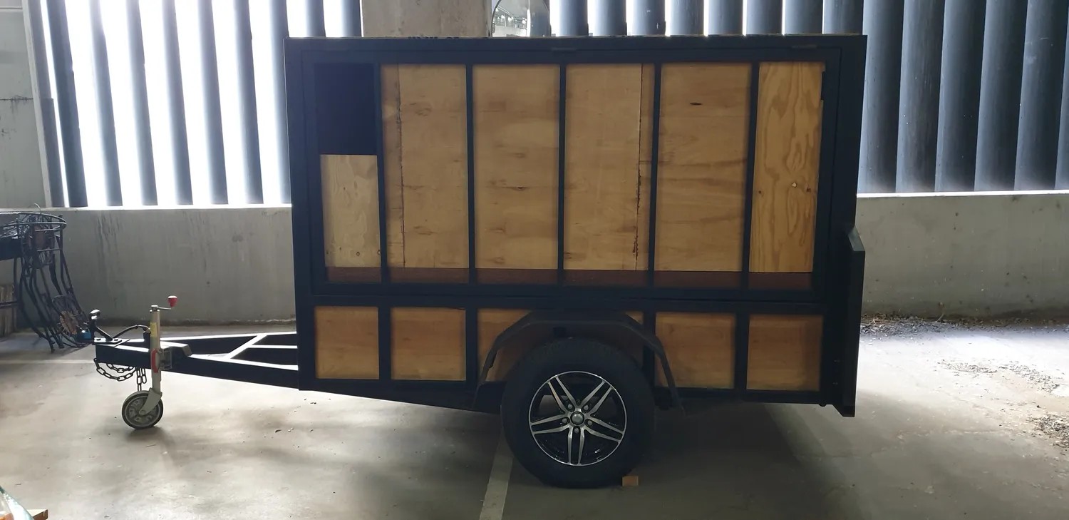
								2015 Pakenham Trailers Enclosed Trailer 8m x 5m x 5m full									
