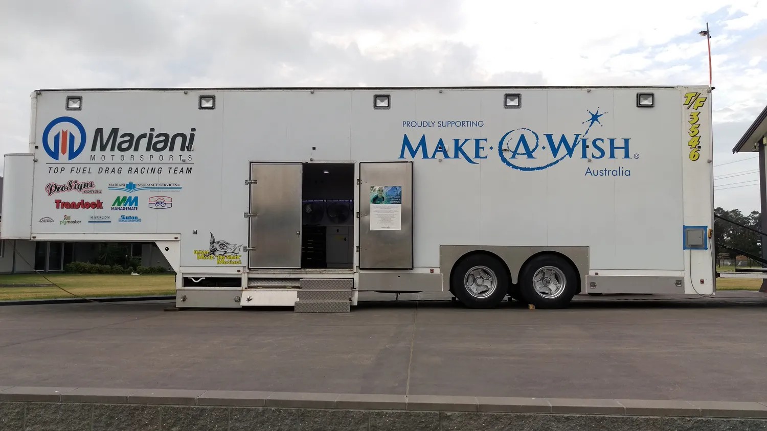
								1978 Freighter Stacker Trailer full									