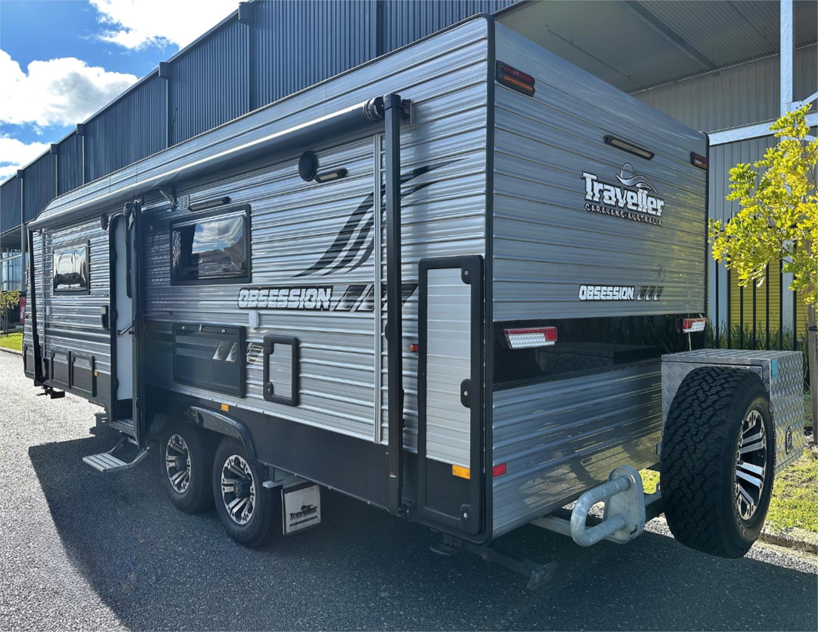 
								2016 Traveller Obsession Caravan full									