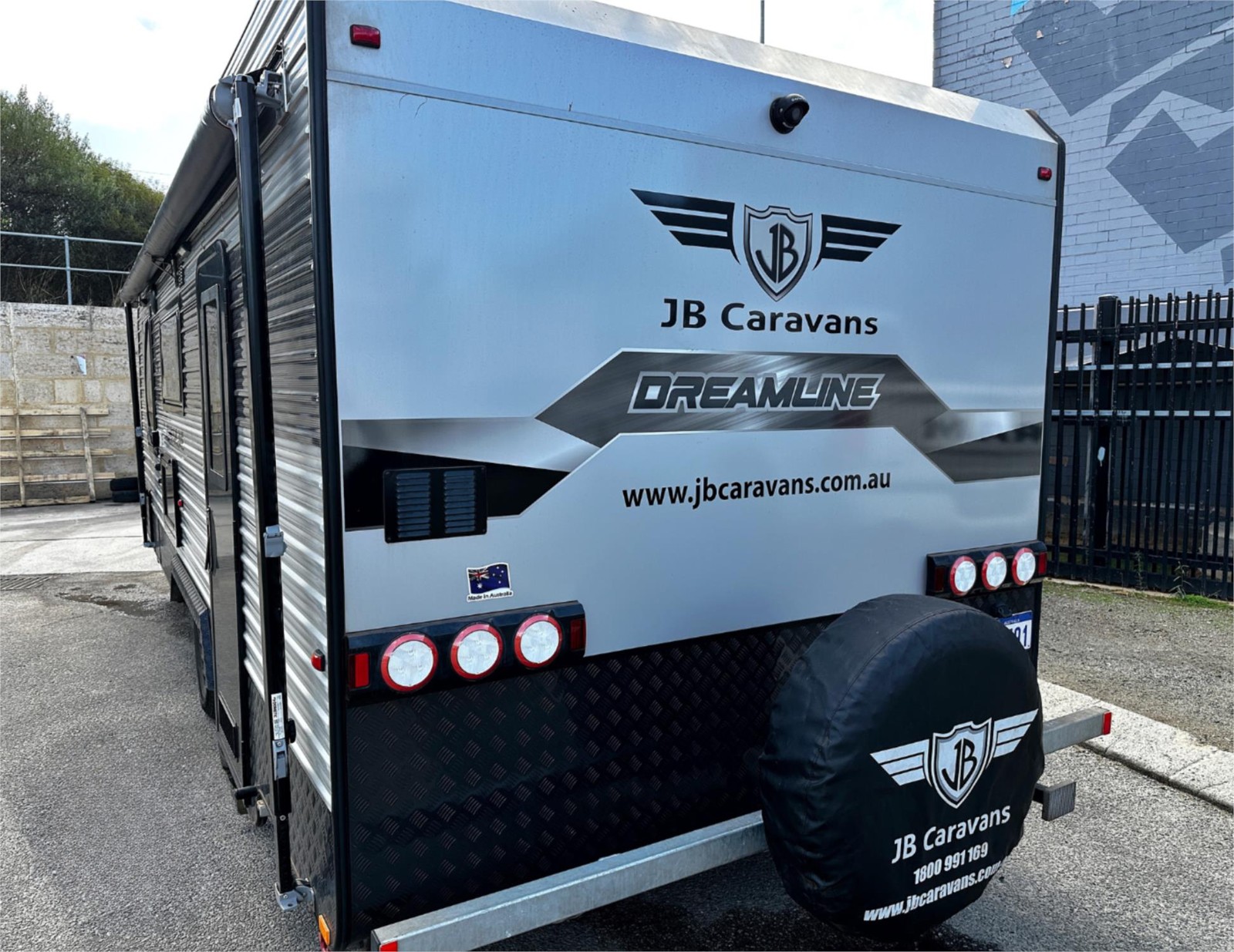 
								2021 JB Dreamline Caravan 20.6 Ft full									