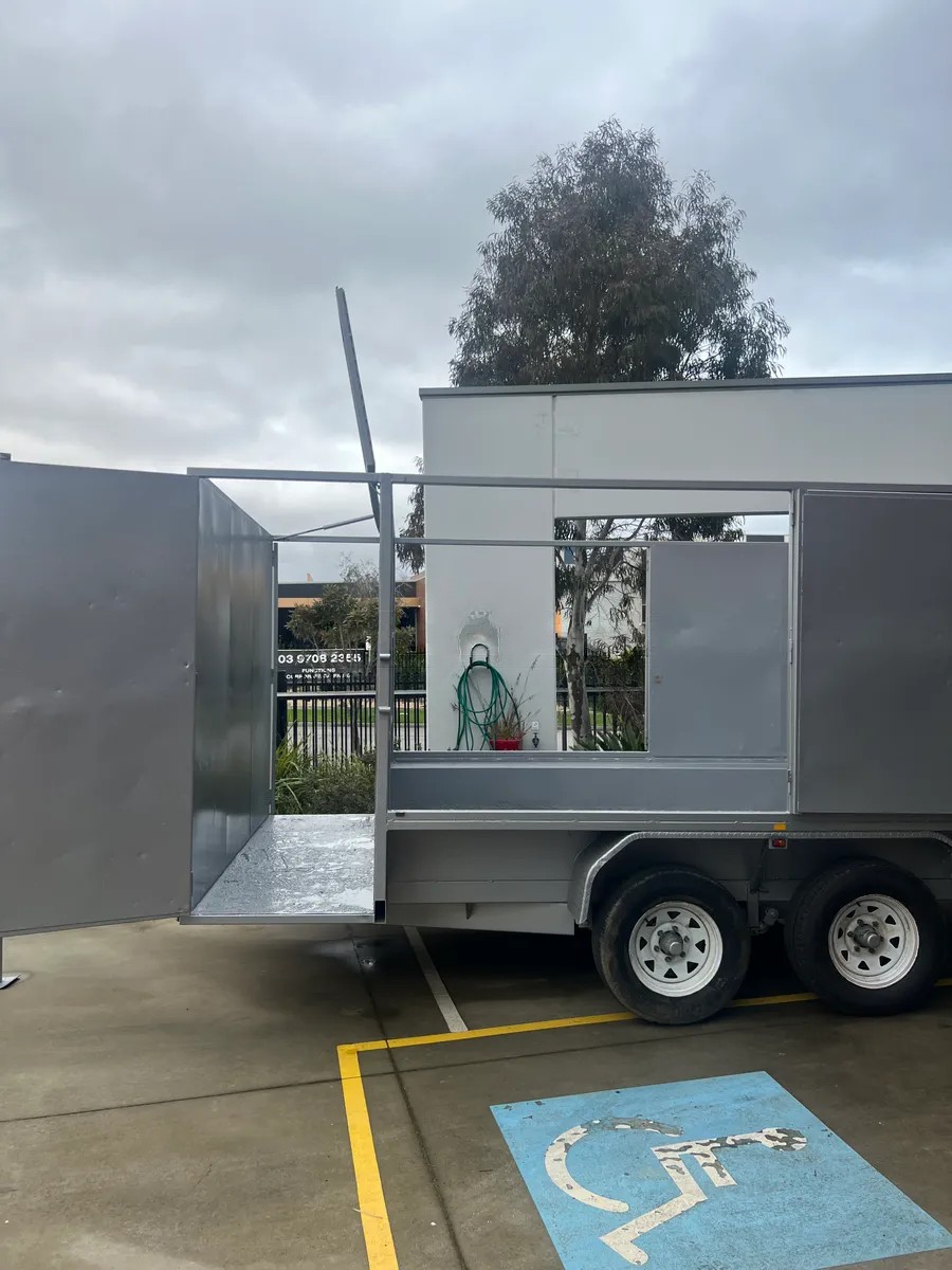 
								2018 Pakenham Trailers Custom full									