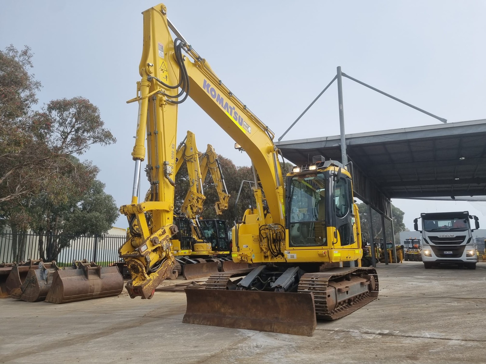 
								2021 Komatsu PC138US-11 15T Excavator full									