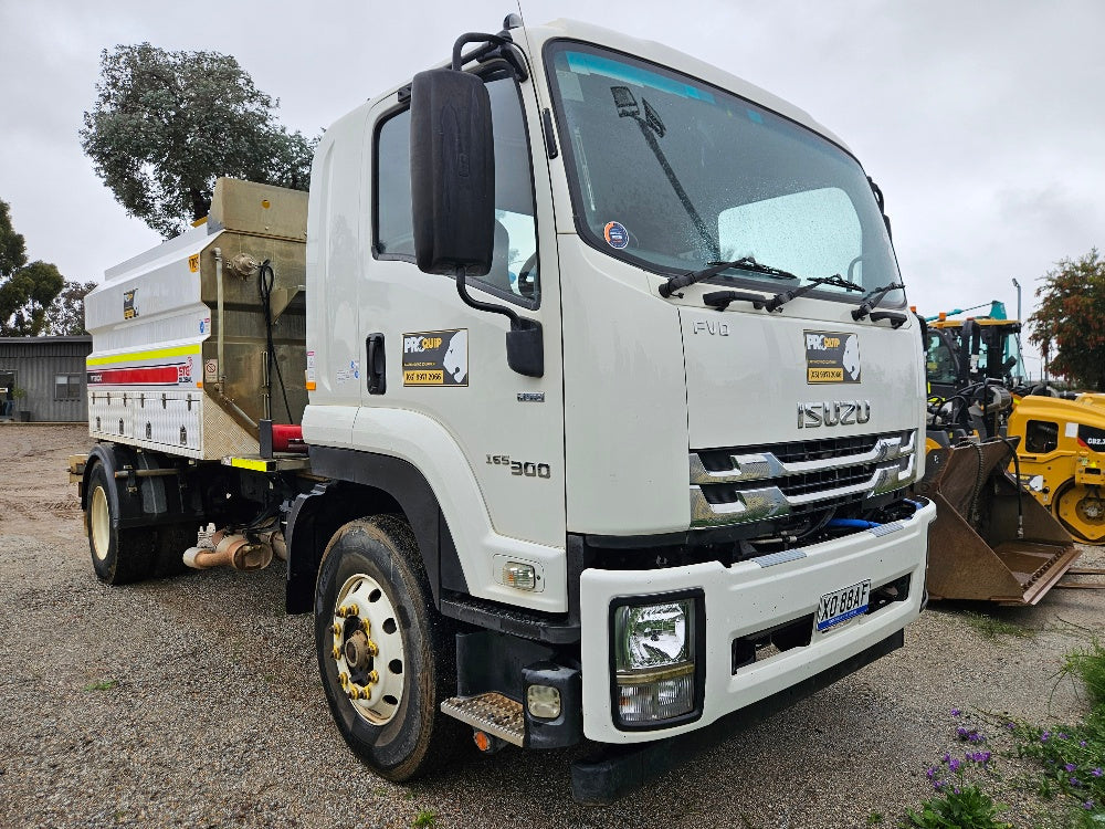 
								2021 Isuzu FVD 165-300 Water Truck full									