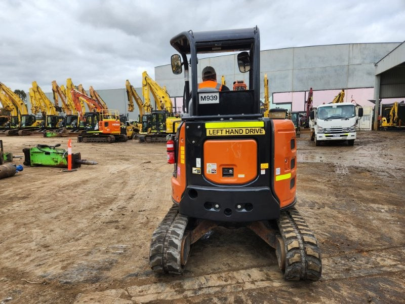 
								2022 Hitachi ZX33U-5 3.4T Excavator full									