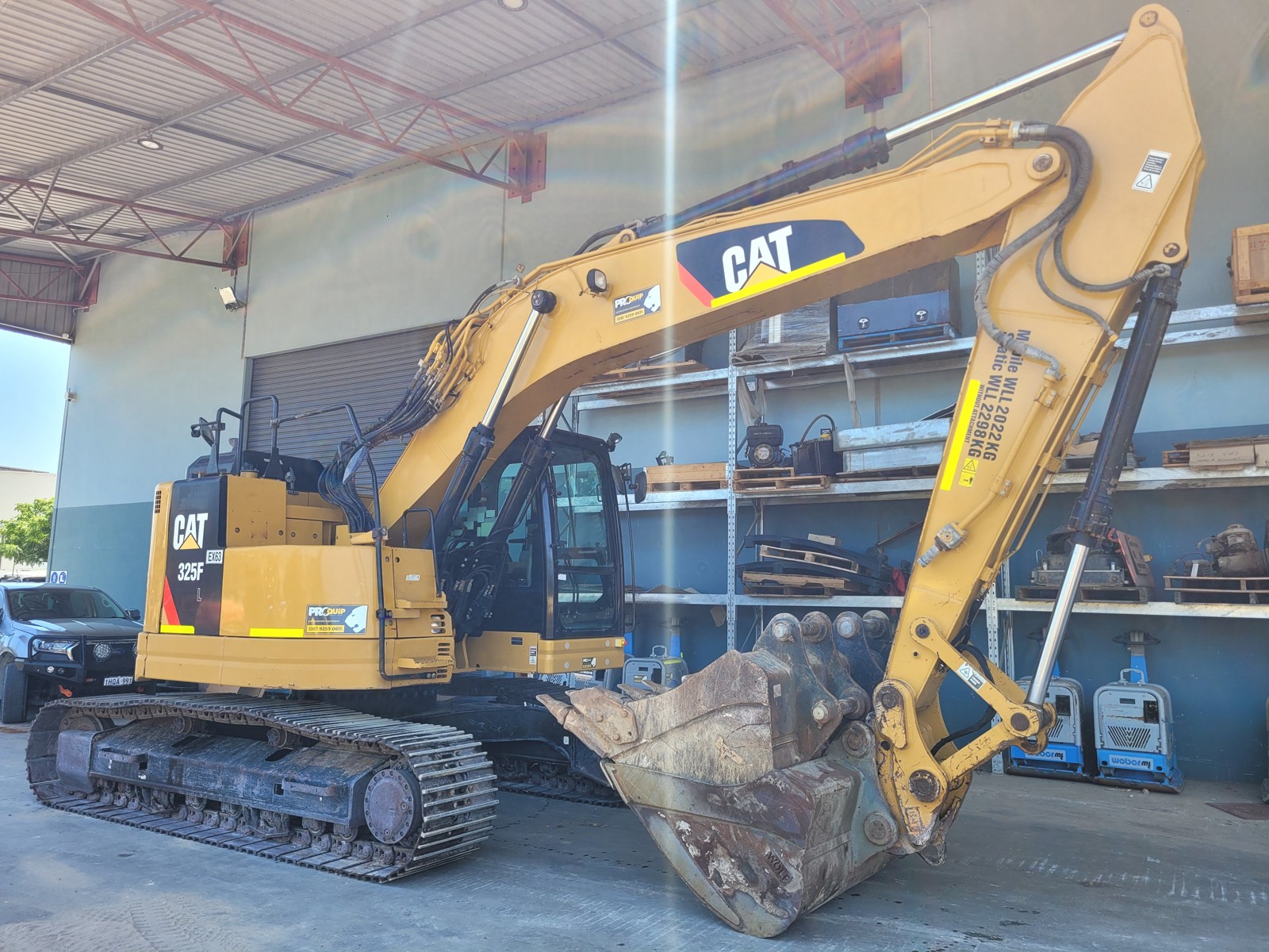
								2017 Caterpillar 325FL CR 26T Excavator full									