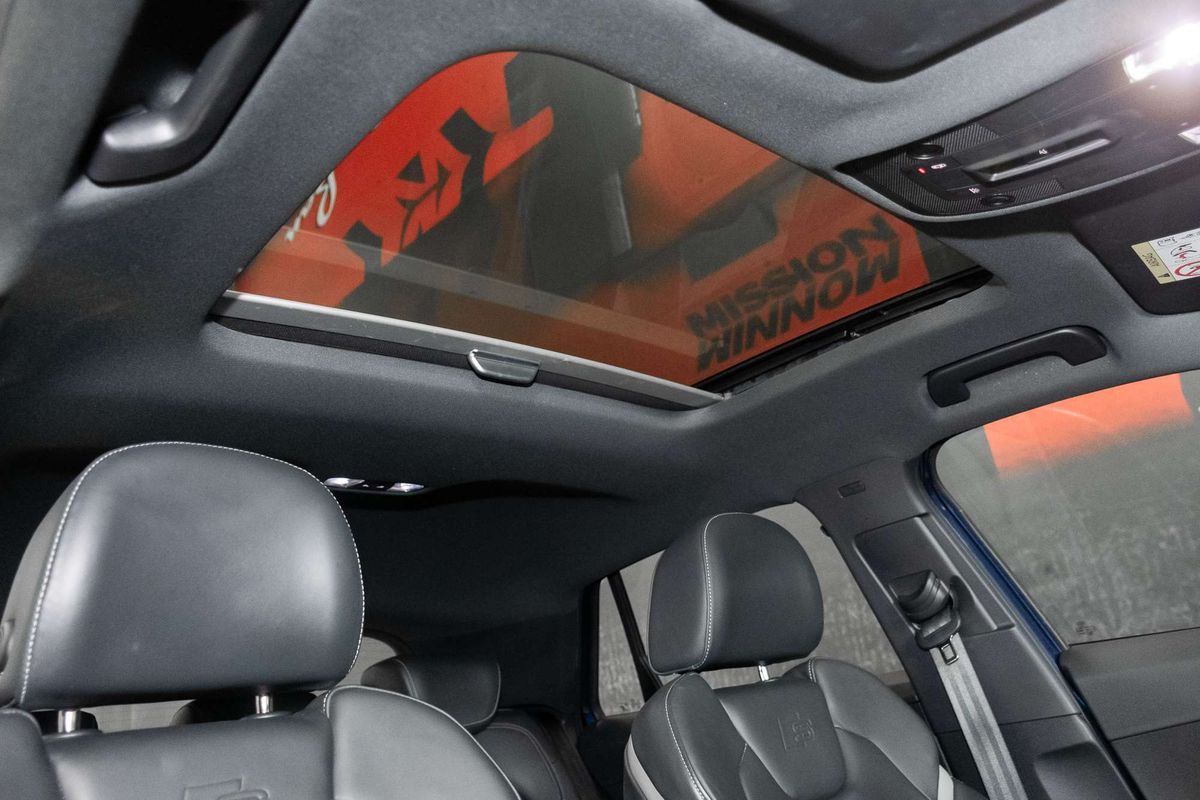 
								2022 Audi SQ2 full									