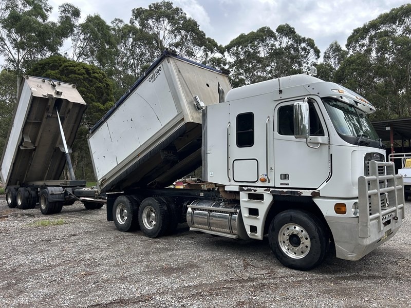 
								2007 Freightliner Argosy full									