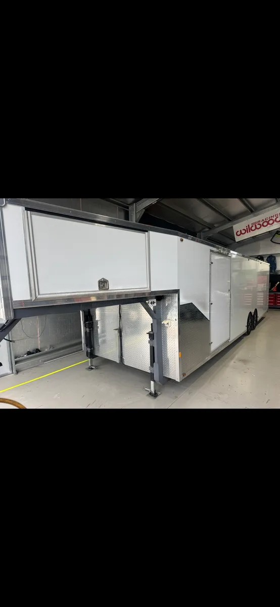 
								2018 South West Trailers/Lawes Motorsport Trailer full									