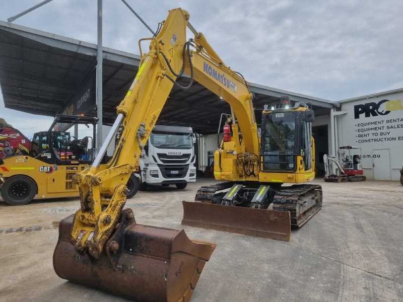 
								2021 Komatsu PC138US-11 15T Excavator full									