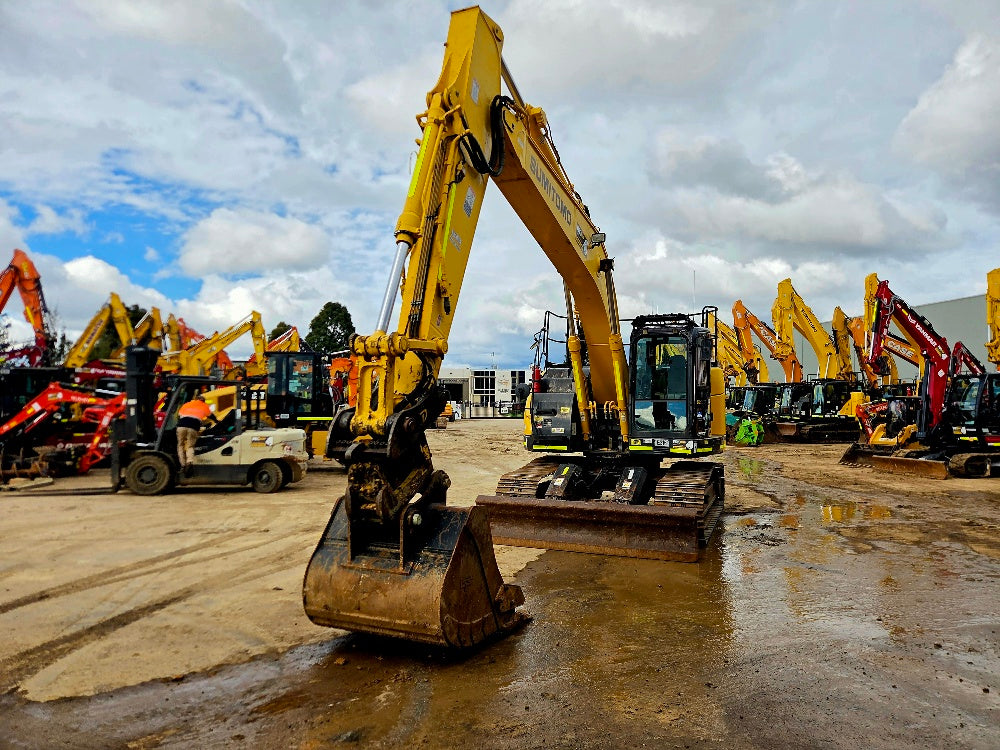 
								2021 Sumitomo SH235X-6 25T Excavator full									