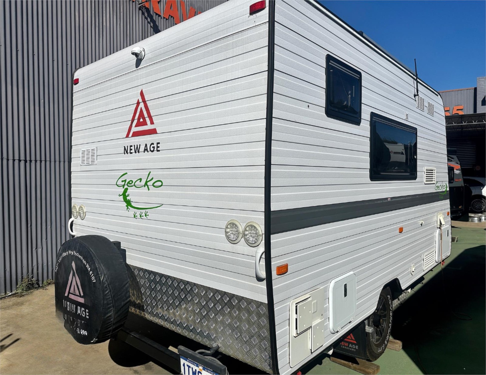 
								2021 New Age Gecko Caravan 14 Foot full									
