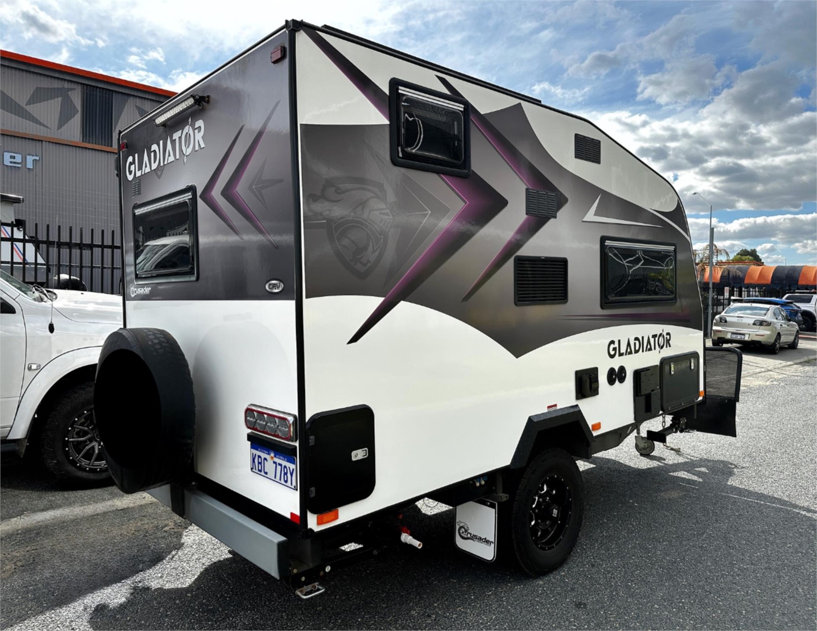 
								2023 Crusader CRV Gladiator Caravan 12 Footer full									
