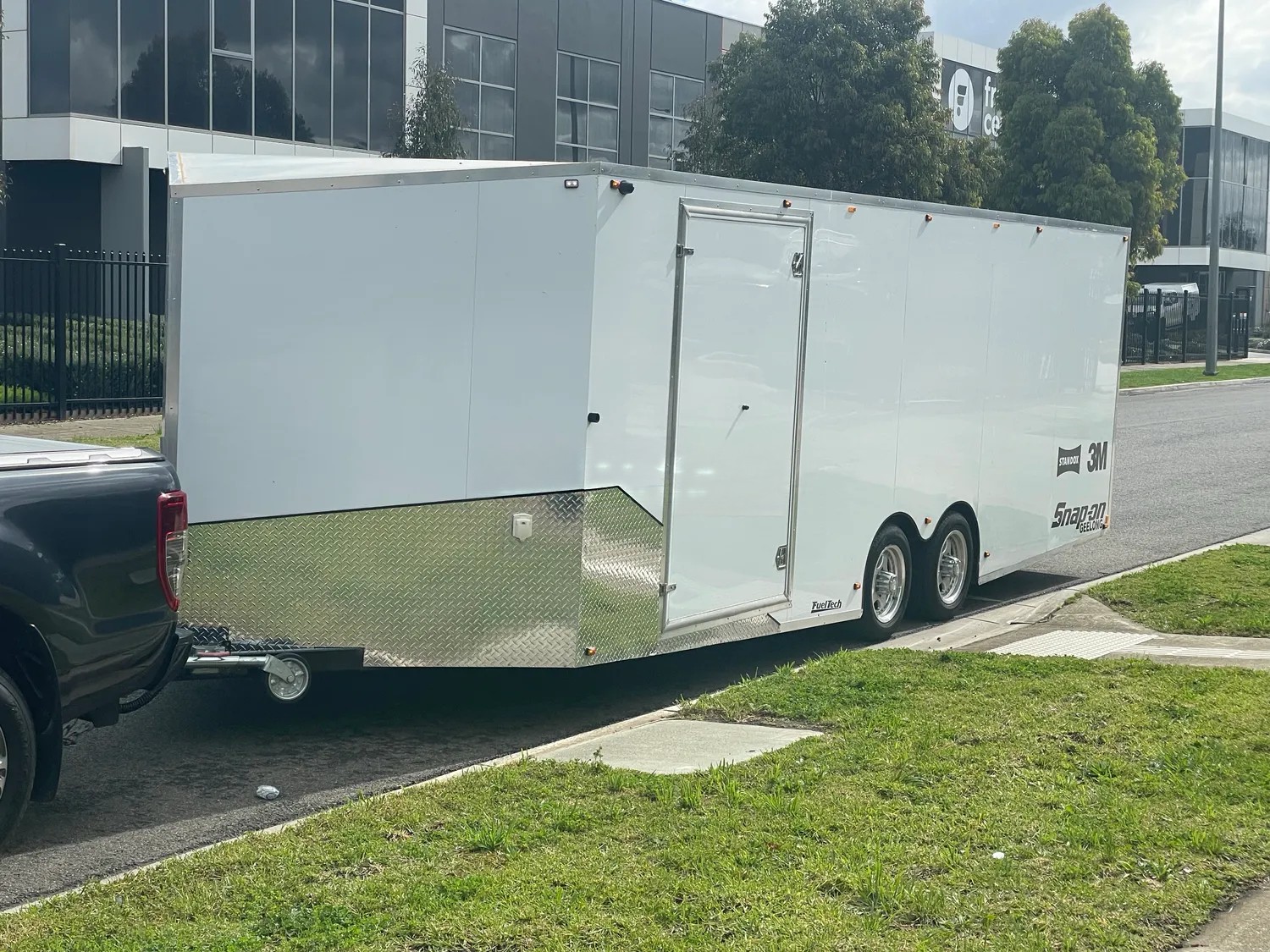 
								2018 South West Trailers Enclosed Car Trailer full									