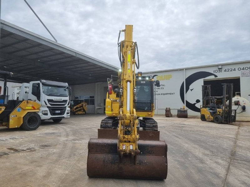 
								2021 Komatsu PC138US-11 15T Excavator full									