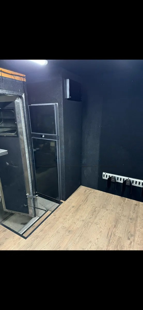 
								2011 Isuzu FFR500 Race Bike Transporter full									