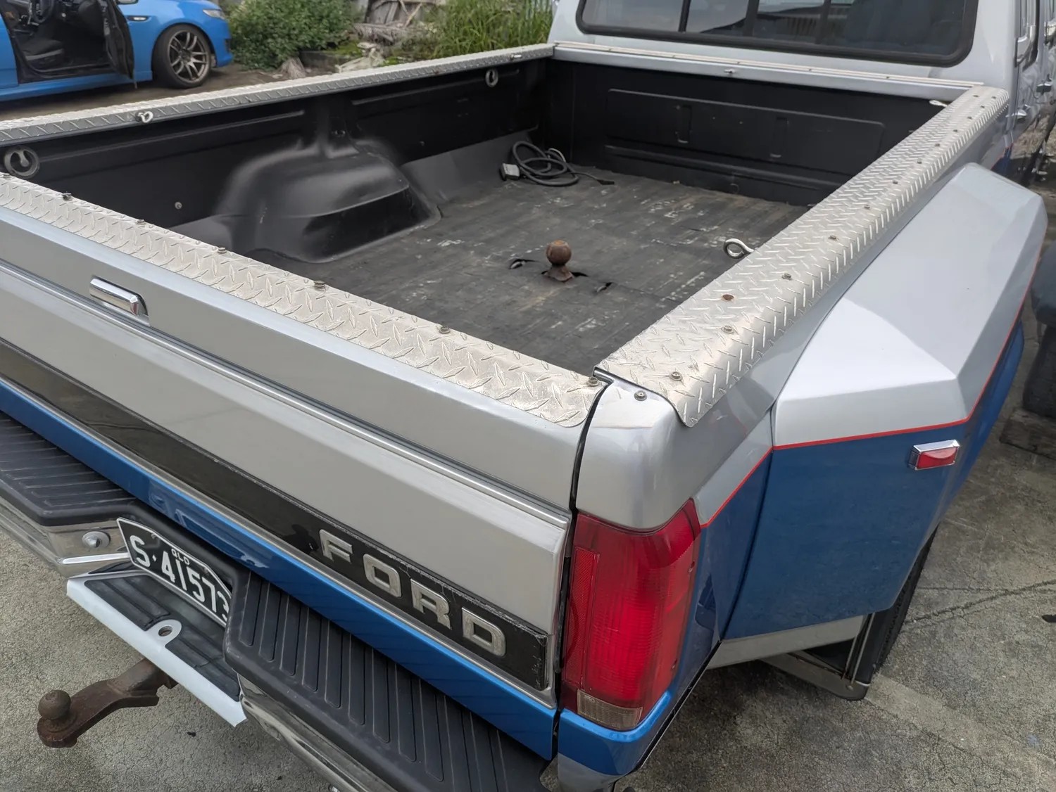 
								1993 Ford F350 Supercab Dually full									