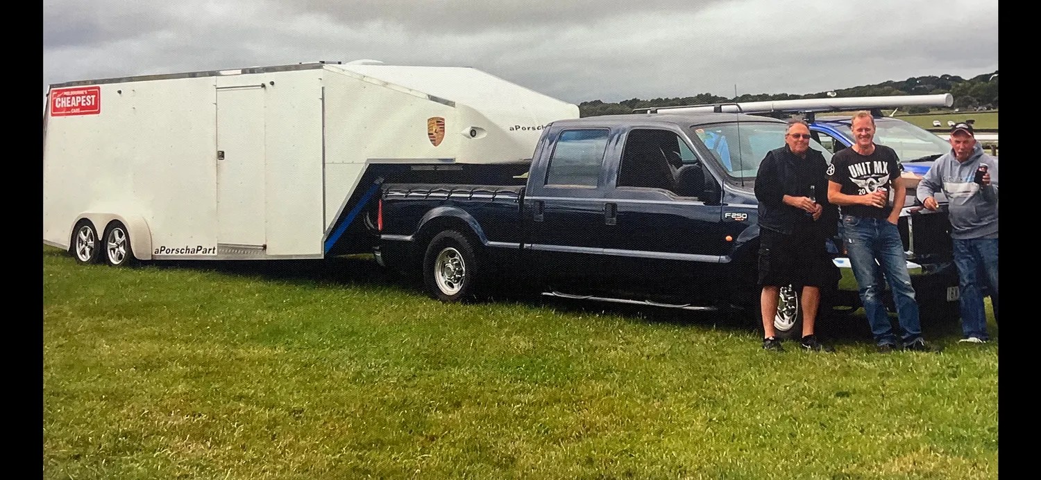 
								2002 Ford F250 and MRT Trailer full									