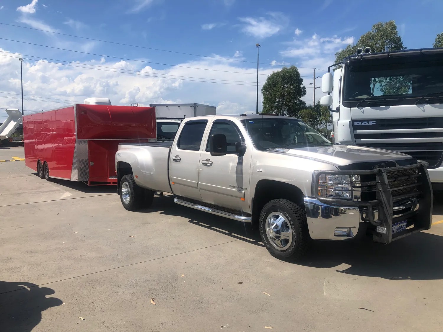 
								2008 Chevrolet Silverado full									