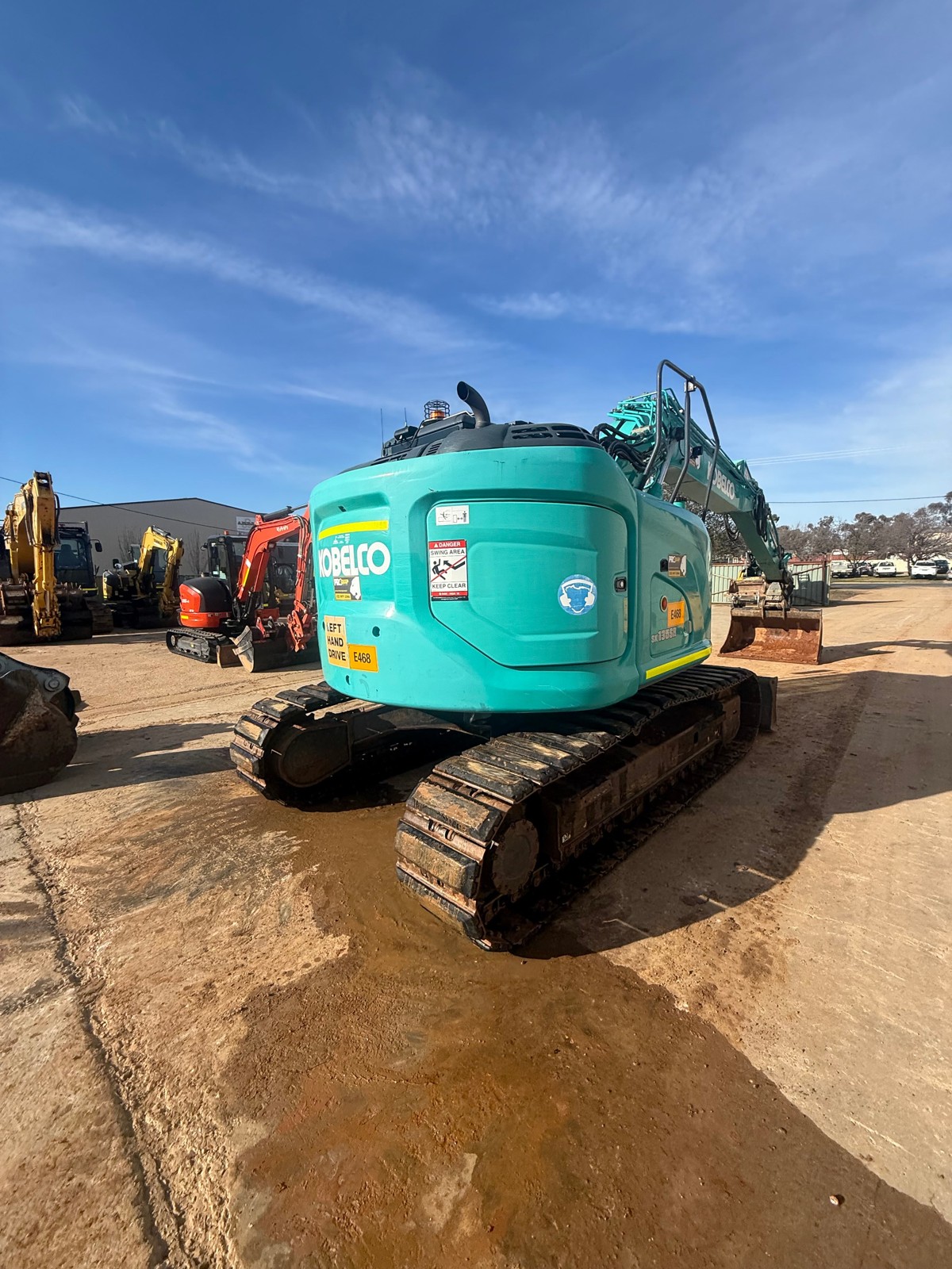 
								2021 Kobelco SK135SR-7 15T Excavator full									