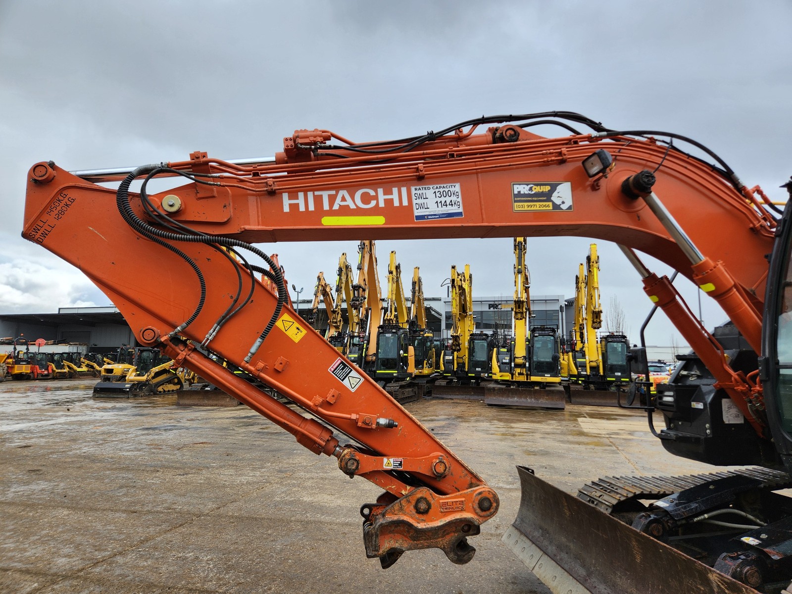 
								2020 Hitachi ZX135US-5B 15T Excavator full									