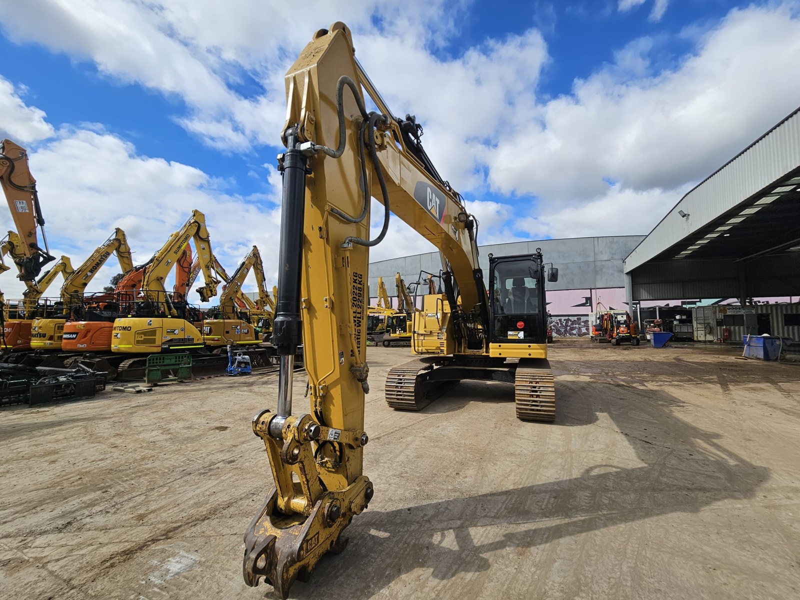 
								2017 Caterpillar 325FL 25T Excavator full									