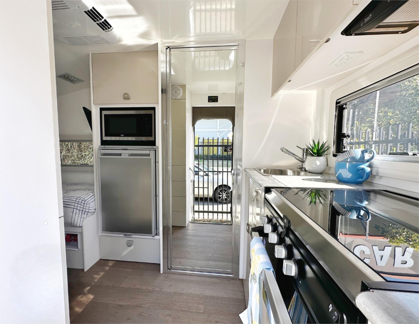 
								2023 Crusader CRV Gladiator Caravan 12 Footer full									