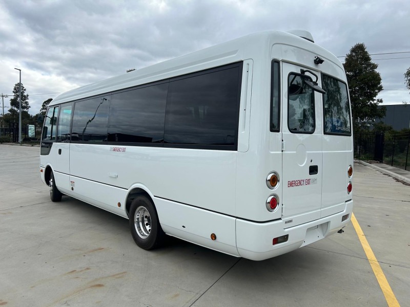 
								2026 Mitsubishi Fuso Rosa 22 Seat Deluxe full									