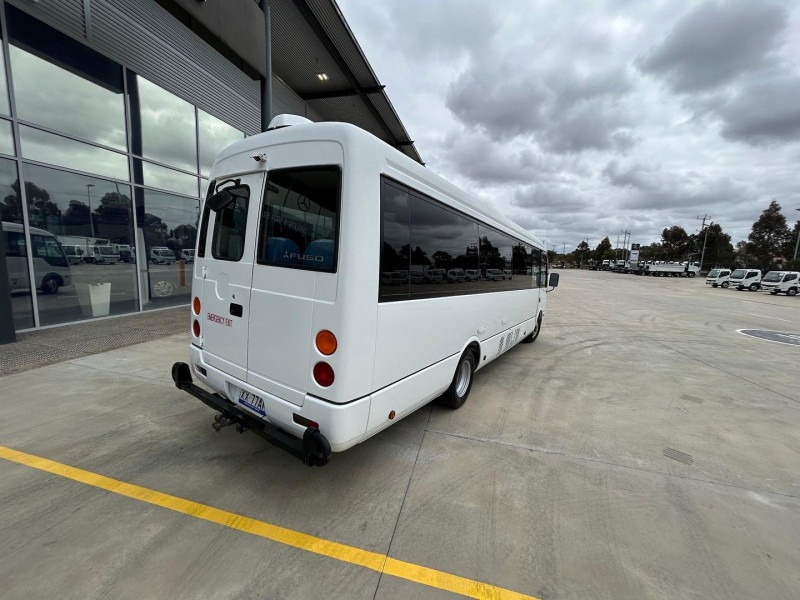 
								2019 Mitsubishi Fuso Rosa 25 Seat Mini Coach full									