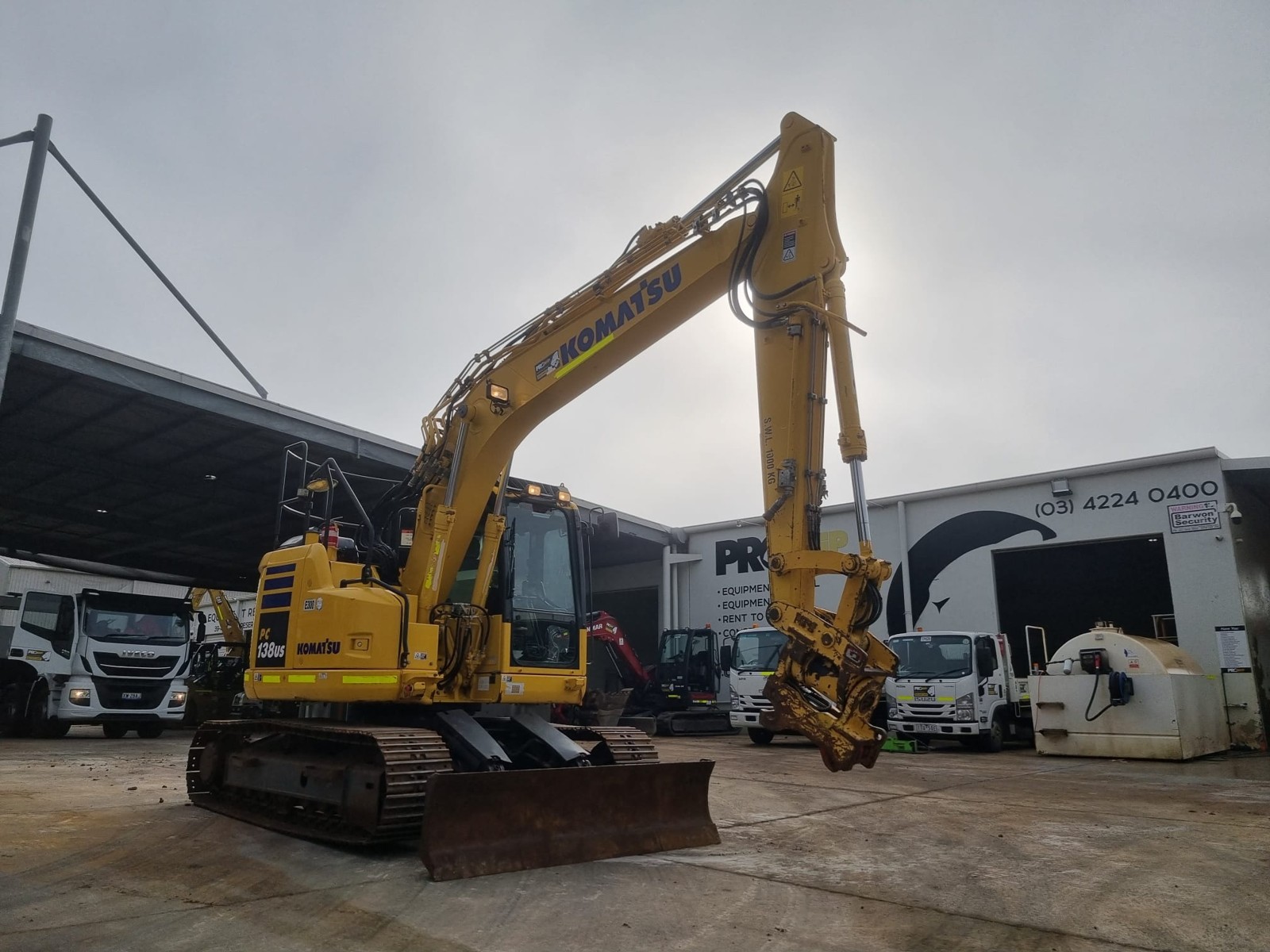 
								2021 Komatsu PC138US-11 15T Excavator full									