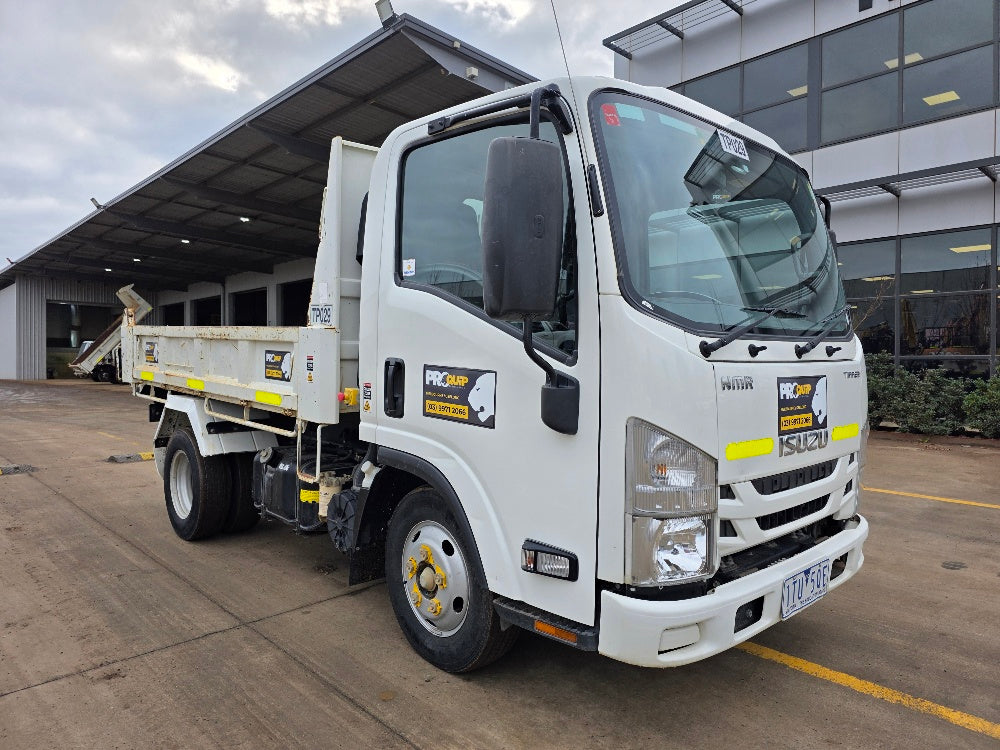 
								2021 Isuzu NMR45-150 Tipper full									