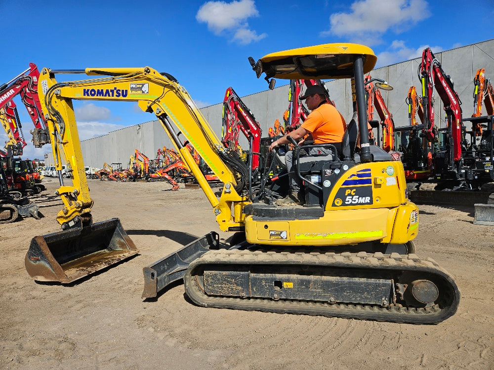 
								2022 Komatsu PC55MR-5 5.5T Excavator full									